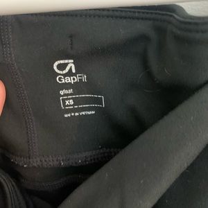 Gap leggings, mesh lines down side